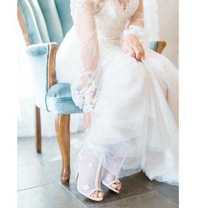 Kate Whitcomb White Bridal / Wedding Shoes Size 8